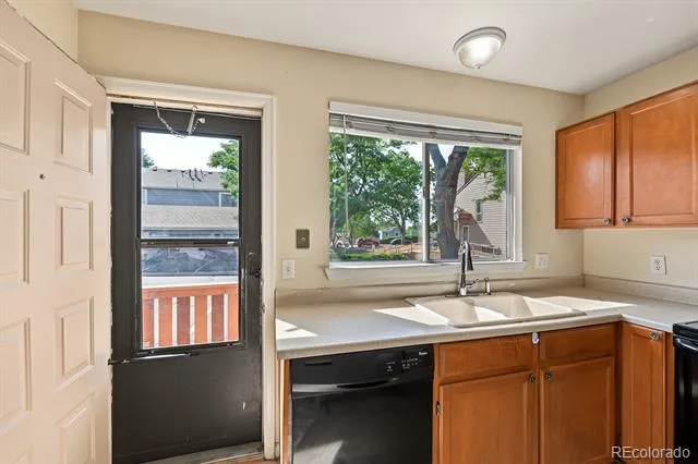 822 Summer Drive Highlands Ranch, CO 80126
