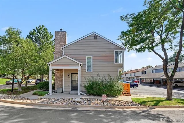 822 Summer Drive Highlands Ranch, CO 80126