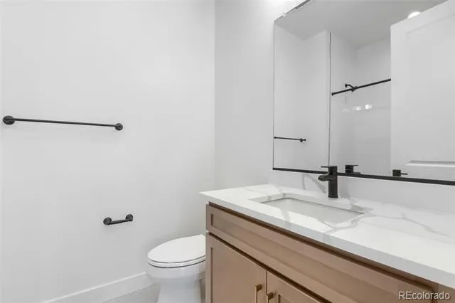 10978 E Hinsdale Circle Centennial, CO 80112