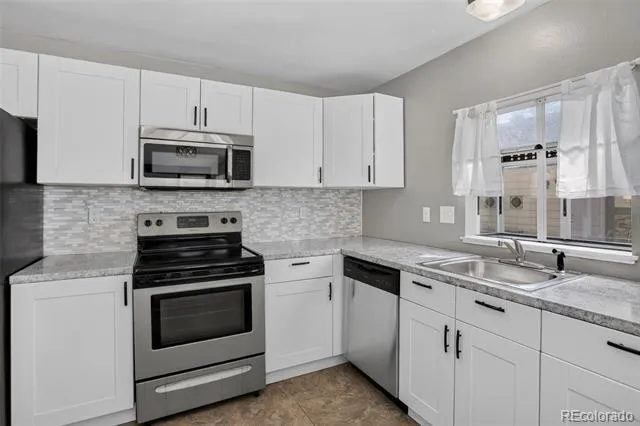9816 W Friend Place Littleton, CO 80128