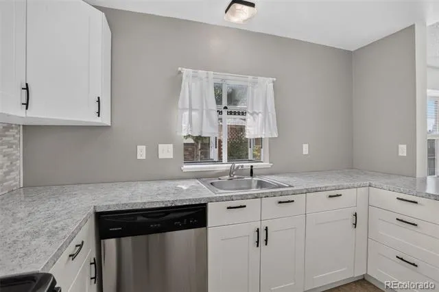 9816 W Friend Place Littleton, CO 80128