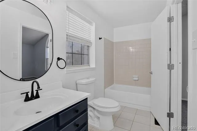 9816 W Friend Place Littleton, CO 80128