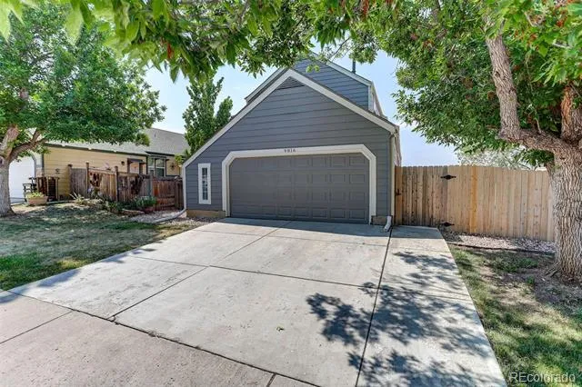 9816 W Friend Place Littleton, CO 80128