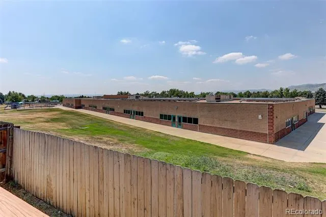 9816 W Friend Place Littleton, CO 80128