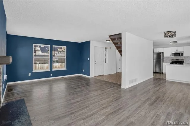 9816 W Friend Place Littleton, CO 80128