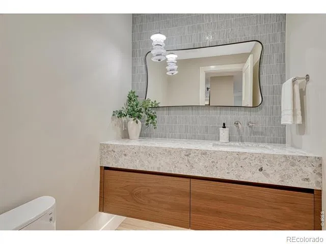 3080 E Flora Place Denver, CO 80210