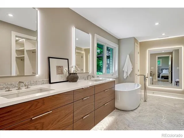 3080 E Flora Place Denver, CO 80210