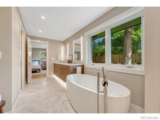 3080 E Flora Place Denver, CO 80210