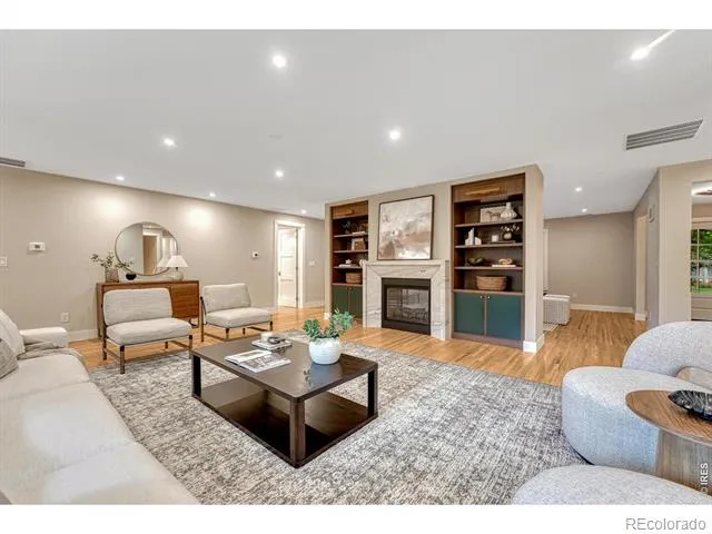 3080 E Flora Place Denver, CO 80210