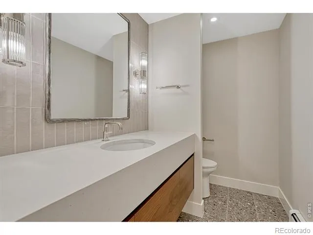 3080 E Flora Place Denver, CO 80210
