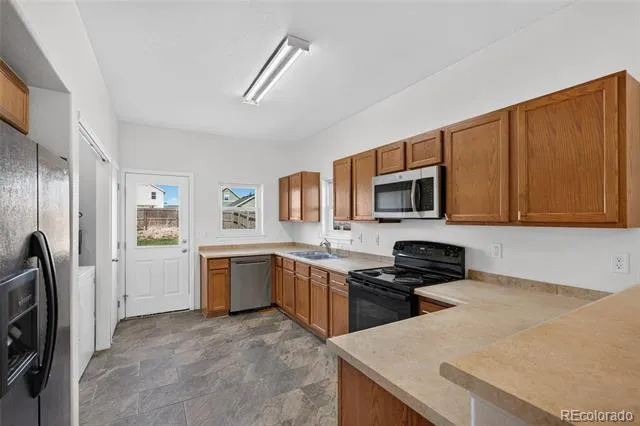 2837 Rose Hill Street Strasburg, CO 80136