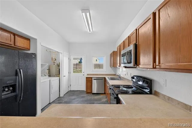 2837 Rose Hill Street Strasburg, CO 80136