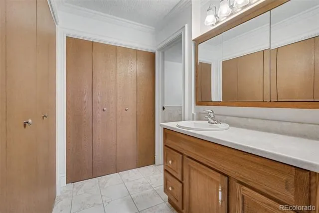 14390 E Marina Drive #302 Aurora, CO 80014