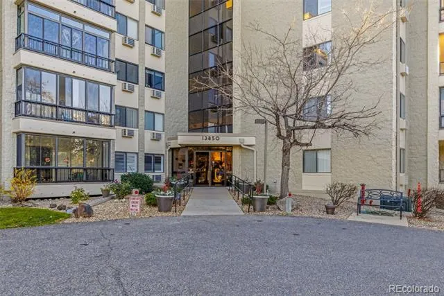 14390 E Marina Drive #302 Aurora, CO 80014