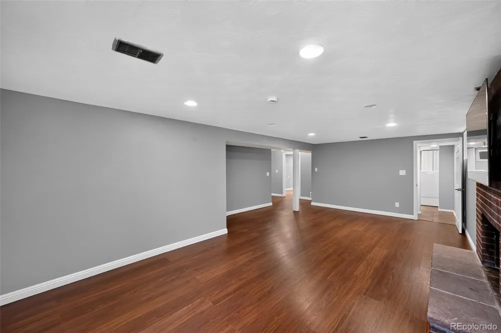 6070 S Detroit Street Littleton, CO 80121