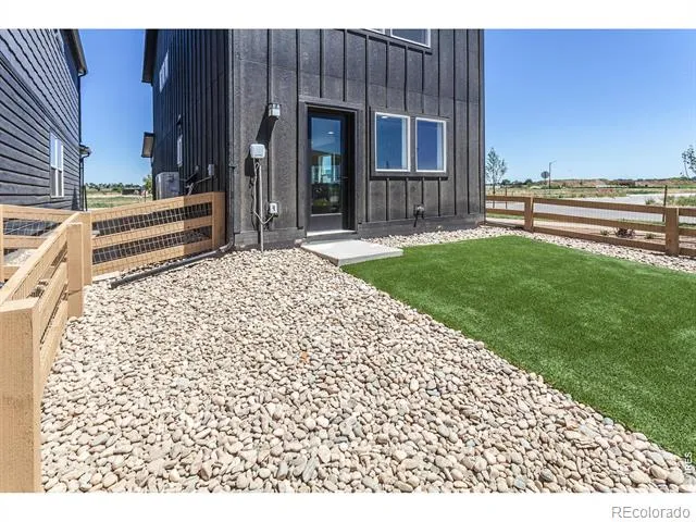 3289 Comet Street Fort Collins, CO 80524