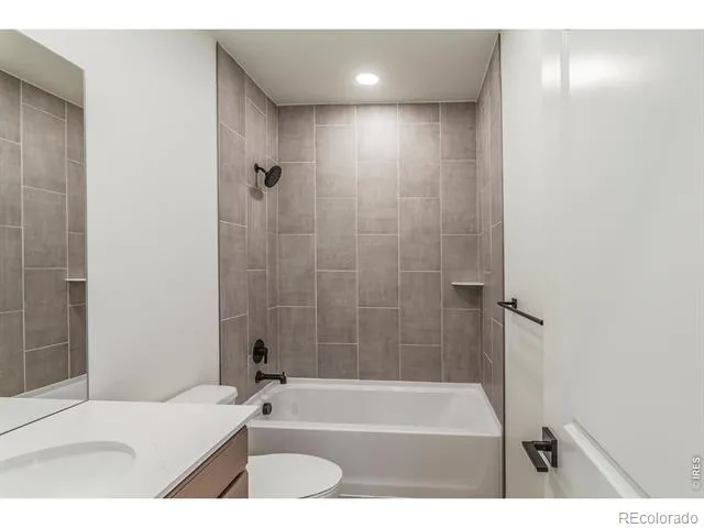 6087 Red Barn Road Timnath, CO 80547