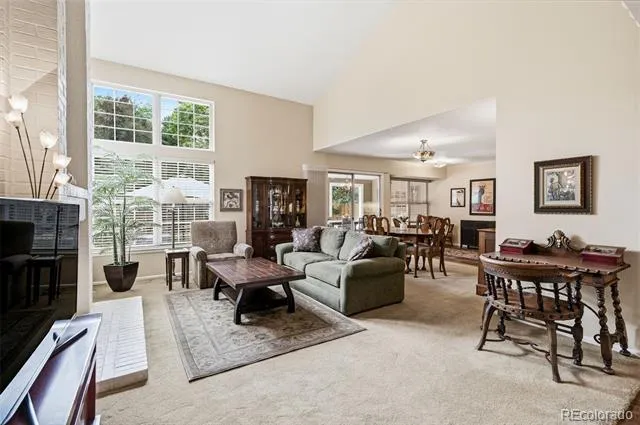 1570 S Roslyn Street Denver, CO 80231