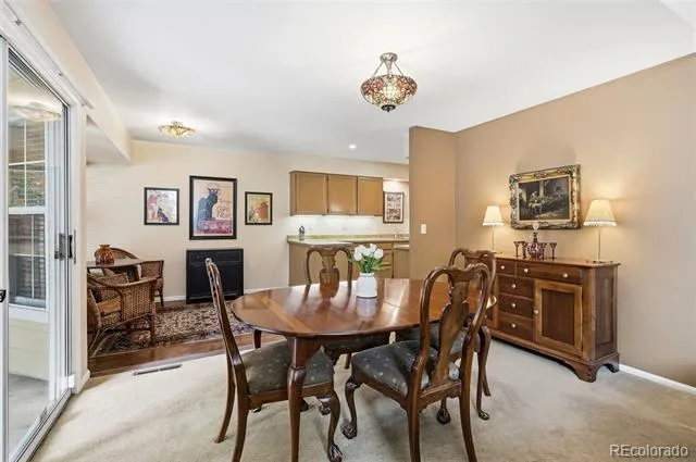 1570 S Roslyn Street Denver, CO 80231
