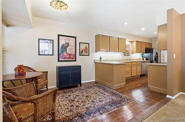 1570 S Roslyn Street Denver, CO 80231
