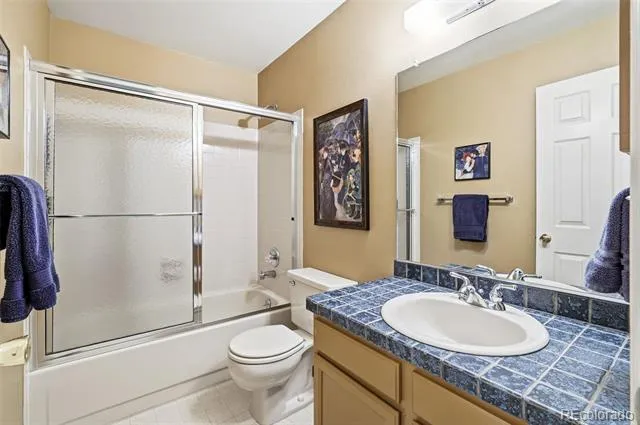 1570 S Roslyn Street Denver, CO 80231