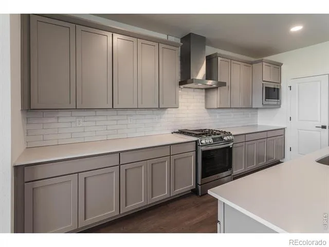 6100 Gault Road Timnath, CO 80547