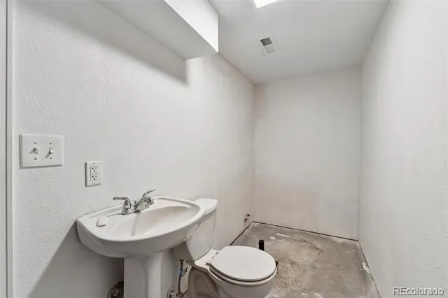 6152 Perry Street Arvada, CO 80003