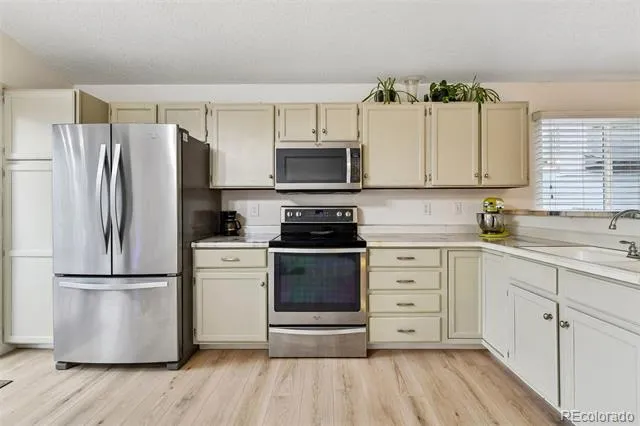 6152 Perry Street Arvada, CO 80003