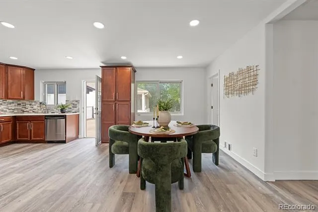 919 Troy Street Aurora, CO 80011