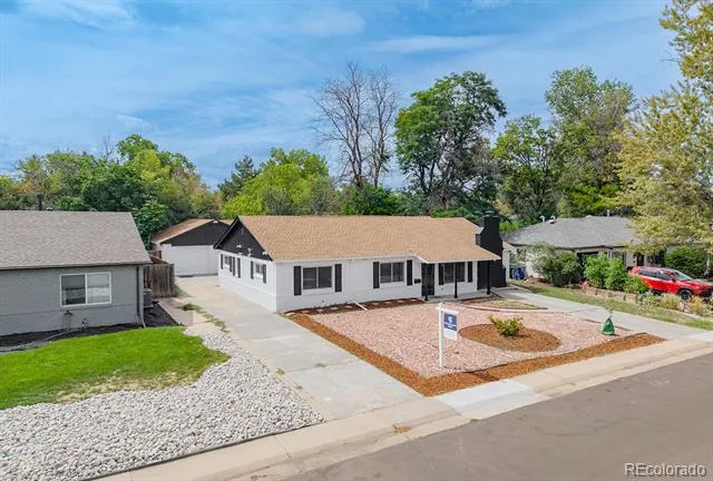 919 Troy Street Aurora, CO 80011