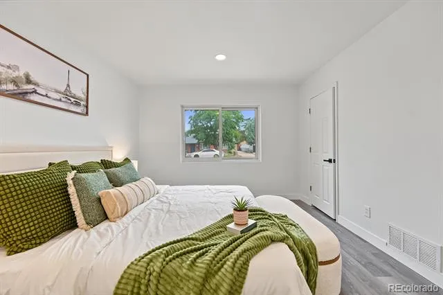 919 Troy Street Aurora, CO 80011