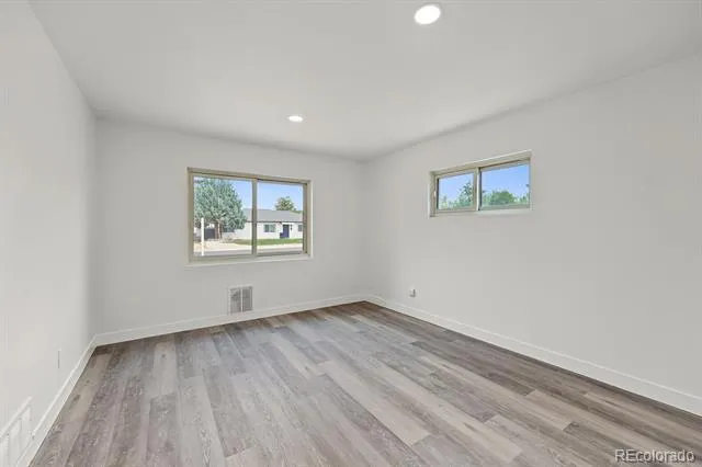 919 Troy Street Aurora, CO 80011