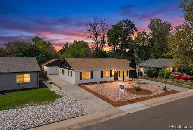 919 Troy Street Aurora, CO 80011