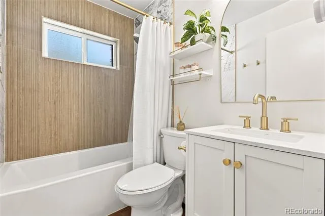 9095 Poze Boulevard Thornton, CO 80229
