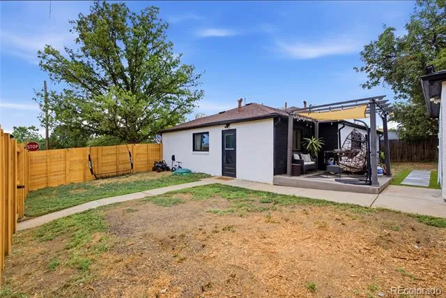 9095 Poze Boulevard Thornton, CO 80229