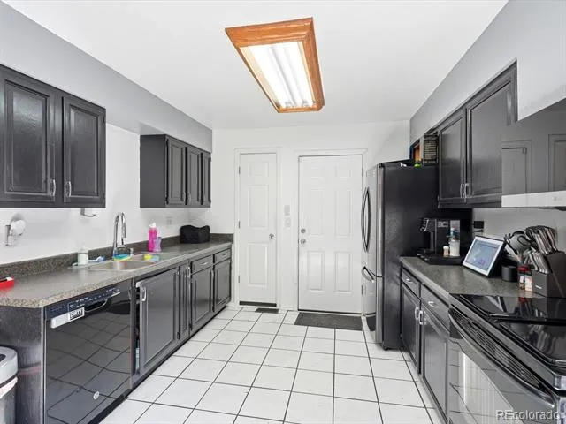 1736 S Olathe Street Aurora, CO 80017