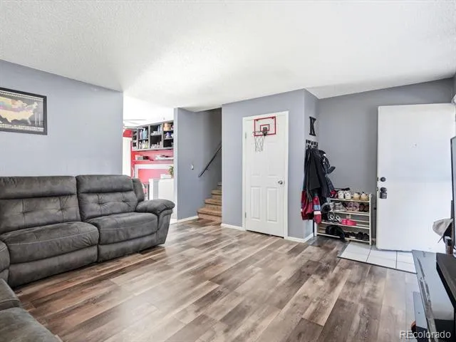 1736 S Olathe Street Aurora, CO 80017