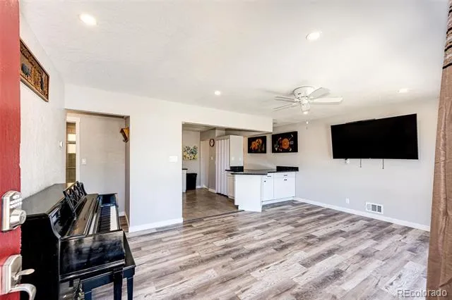 10880 Mildred Drive Northglenn, CO 80233