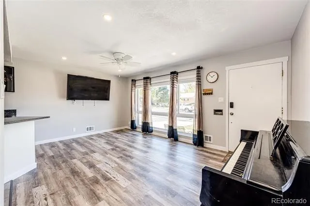 10880 Mildred Drive Northglenn, CO 80233