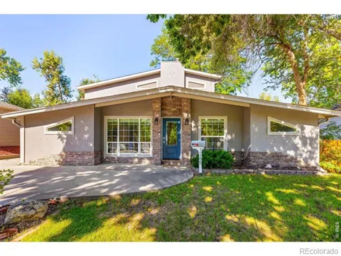 1265 S Grape Street