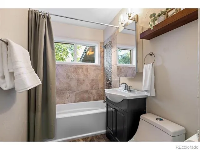 1265 S Grape Street Denver, CO 80246