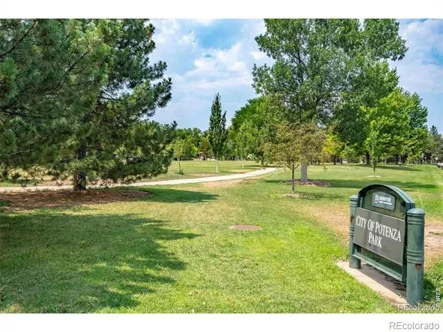1265 S Grape Street Denver, CO 80246