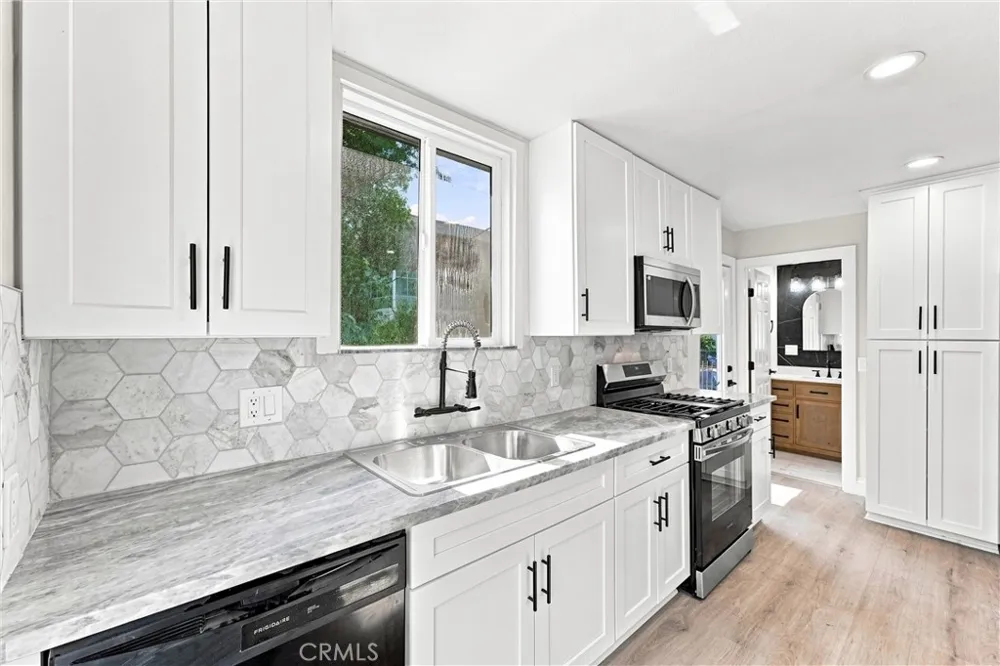 4224 Brockton Avenue Riverside, CA 92501