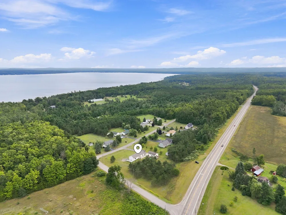 2020 Lakeview Lane Alanson, MI 49706