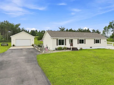 2020 Lakeview Lane