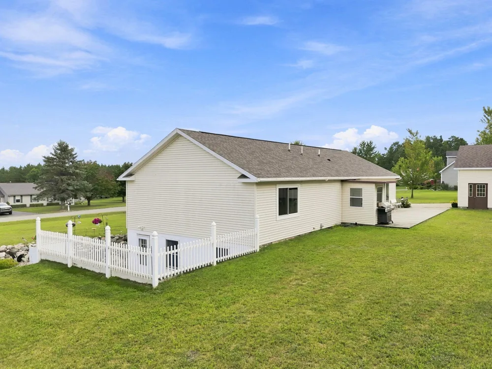 2020 Lakeview Lane Alanson, MI 49706