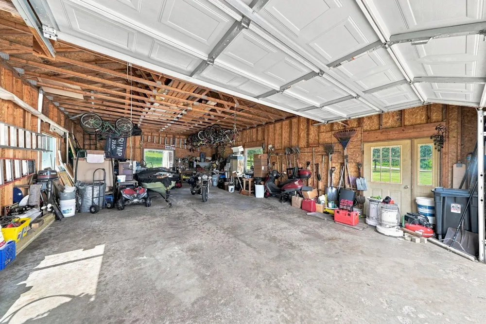 2020 Lakeview Lane Alanson, MI 49706