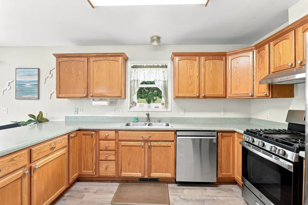 2020 Lakeview Lane Alanson, MI 49706