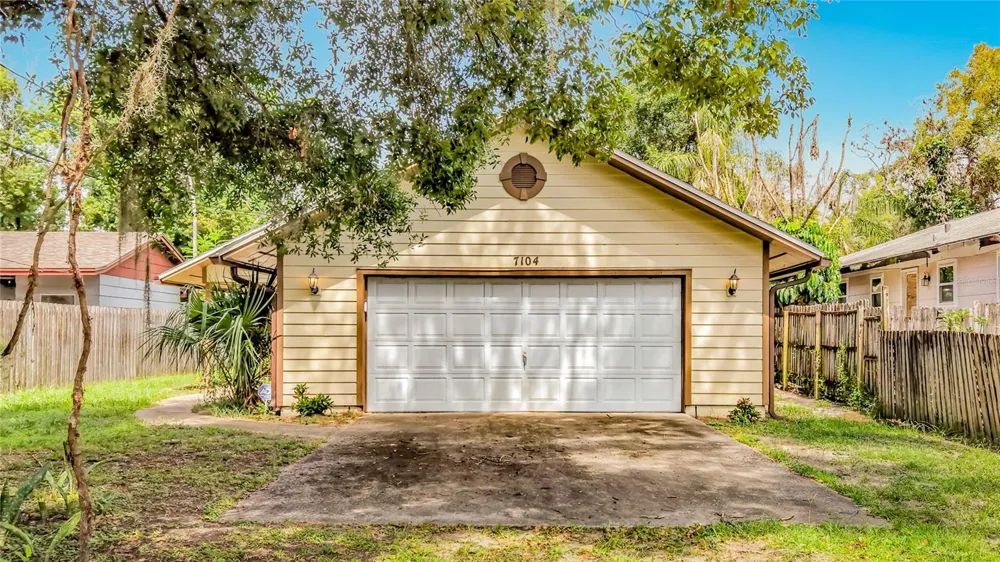 7104 BLEDSOE AVENUE Orlando, FL 32810