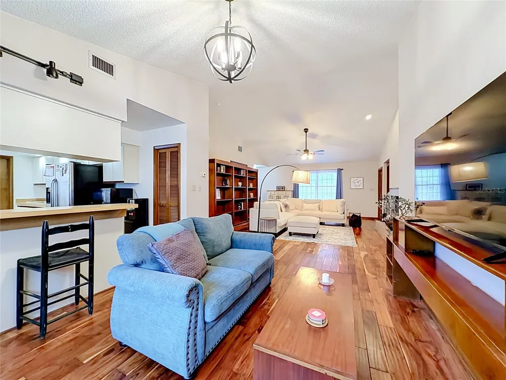7104 BLEDSOE AVENUE Orlando, FL 32810